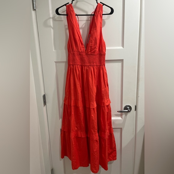 NWT Abercrombie Smocked Waist Tiered Midi Dress with pockets - Picture 2 of 10